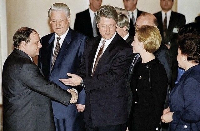 Ельцин и Лихие 90-е в России... Блин Клинтон, Борис Ельцин, Тимур Гайдар и другие