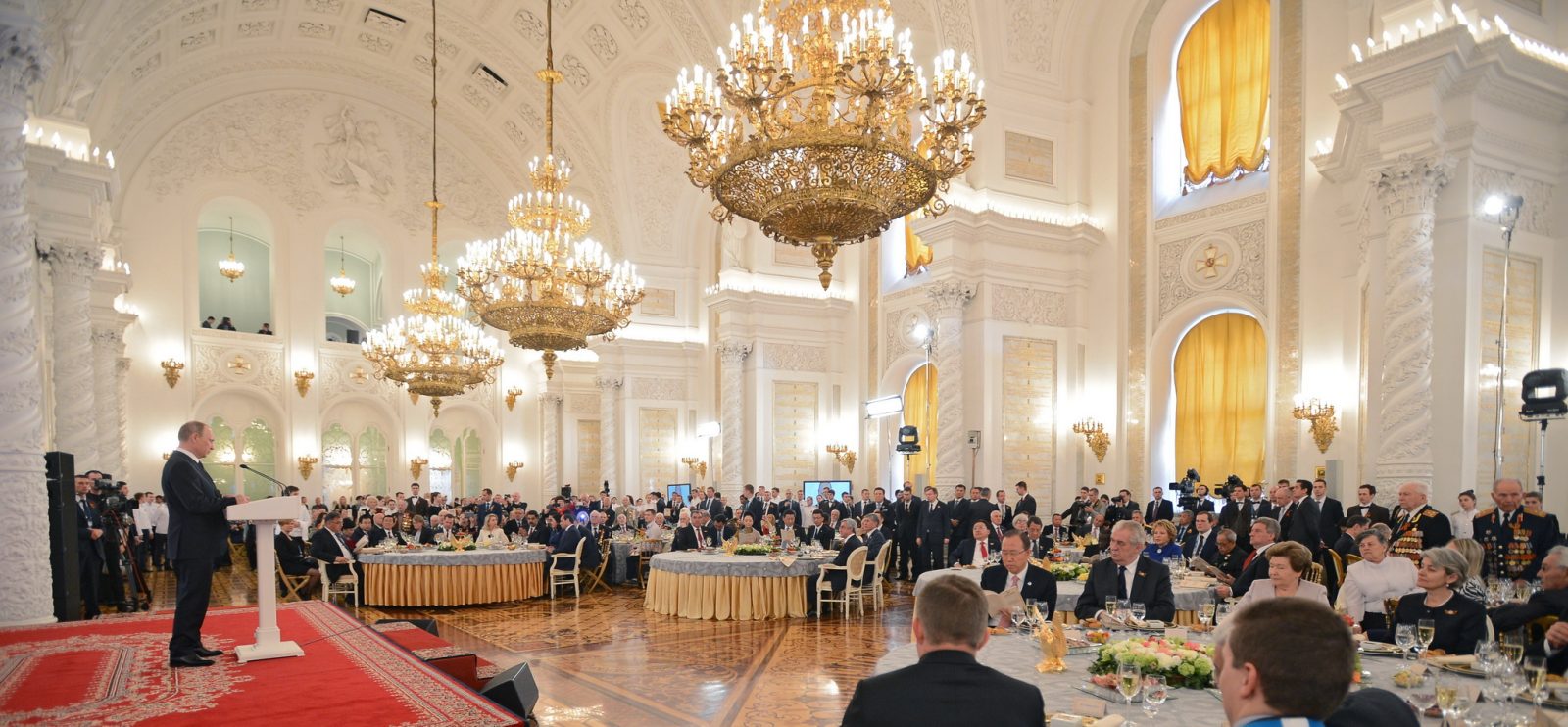 Русский выбор... В Георгиевском зале проходят мероприятия с участием президента РФ
